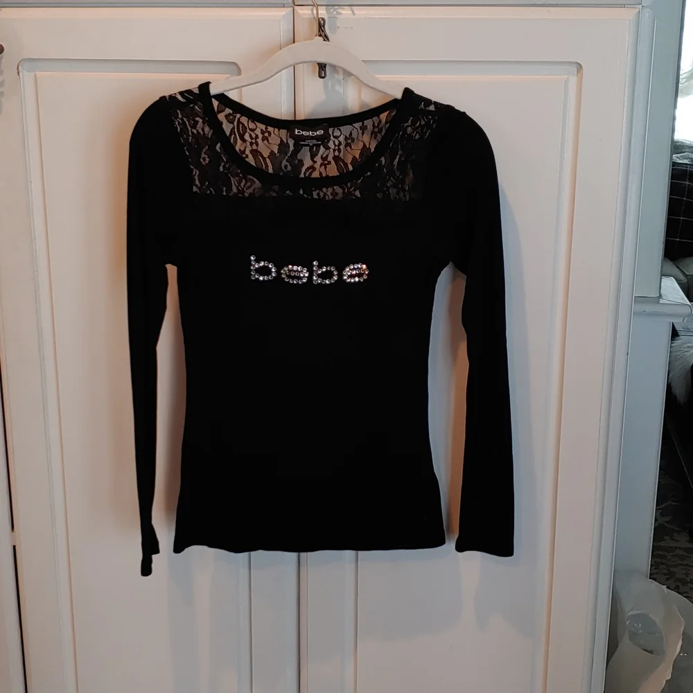 Bebe lace top shirt size small